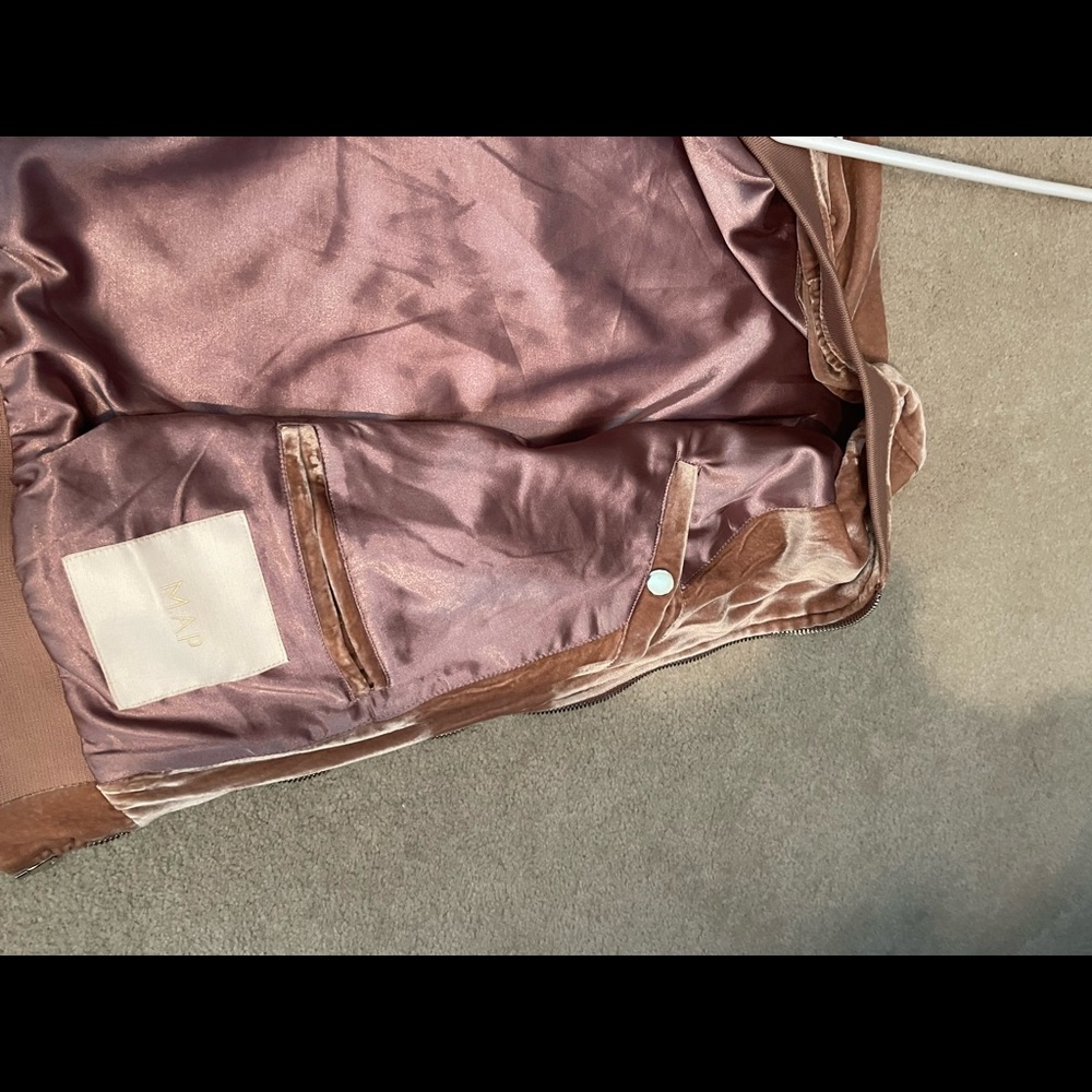 Pink bomber - Picture 2 of 4